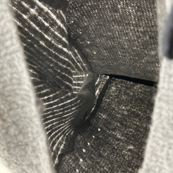 Girl By Band Of Outsiders Gray Crewneck Sweater - Picture 11 of 16
